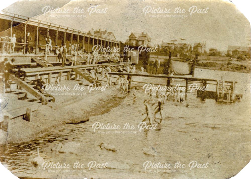 Trent Baths, Victoria Embankment, River Trent, c 1930s