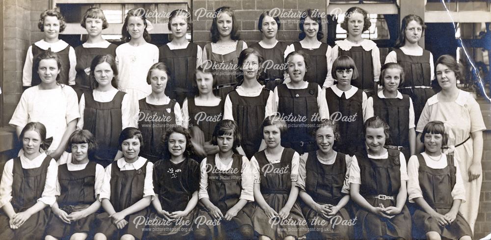 Daisy Blackman (top left) at Trent Bridge Secondary School for Girls, Meadows, 1923