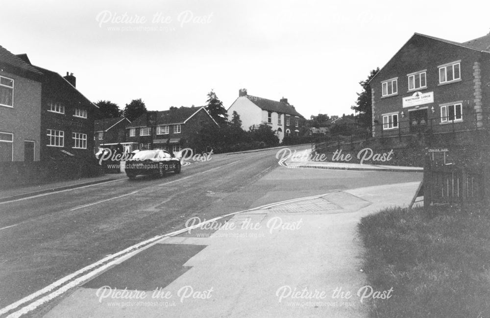 Bridge St, Peacock Close and Walkers Lane junction