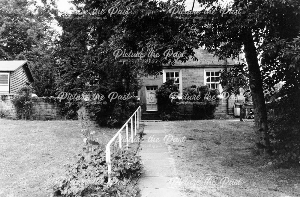 South front doorway, Dronfield Library