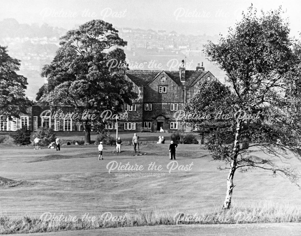 Hallowes Golf Club