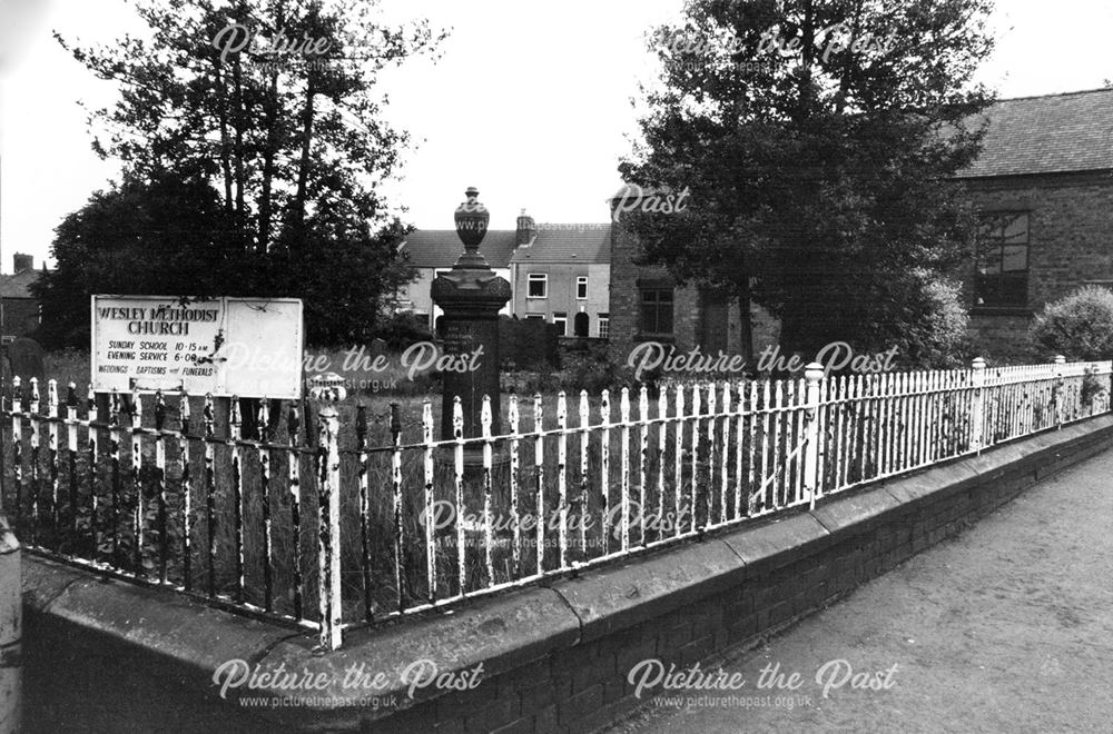 Churchyard to the Wesley Methodist Church, Pilsley, 1999