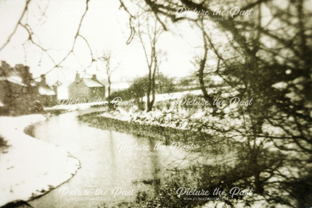 Chesterfield Canal at Kirkcroft Lane, Killamarsh