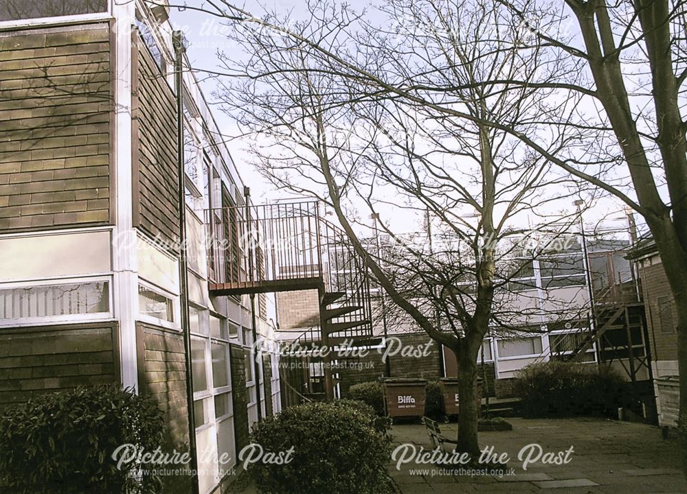 Health Centre, High Street, Dronfield, 2007