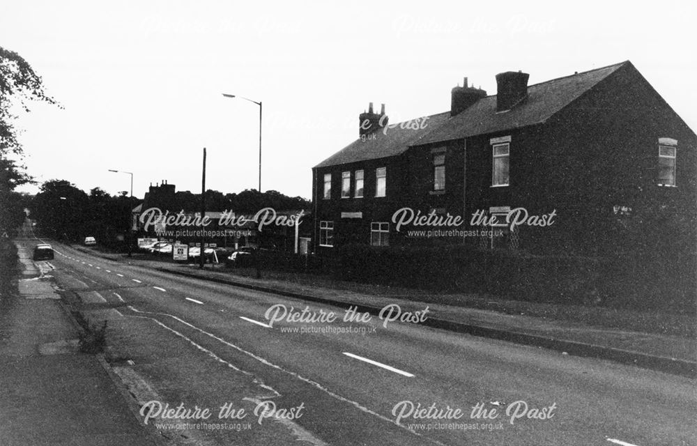 Main Road, Morton, 1999