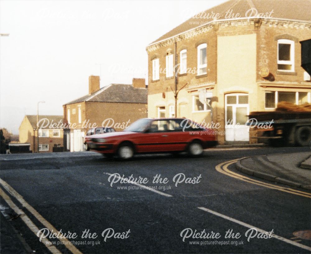 Looking towards High Street (A61) from Eyre Street, Clay Cross, 1988