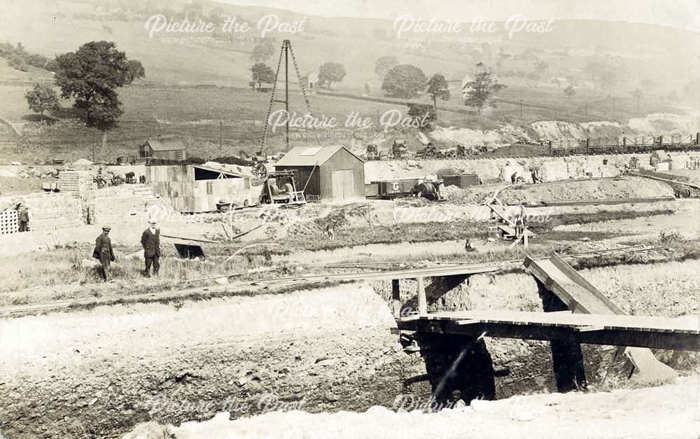 Workers and wagons near Ambergate Reservoir