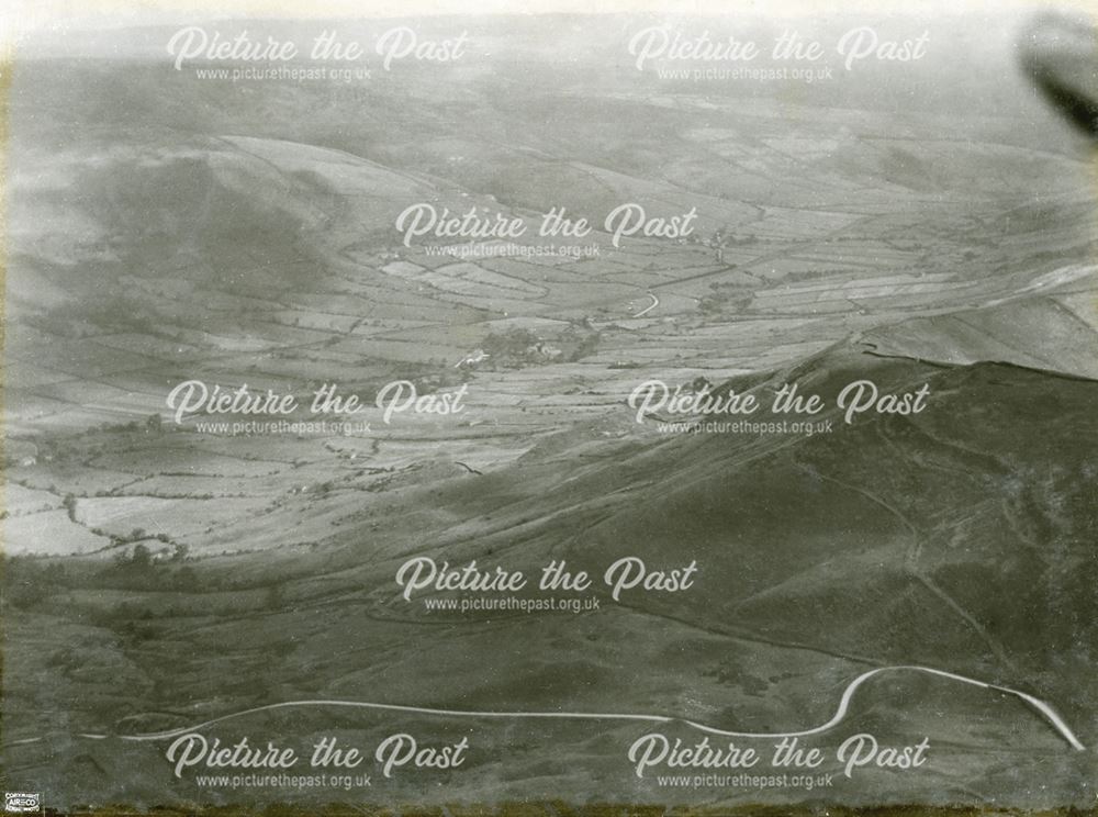 Aerial view of Mam Tor and the Vale of Edale, Edale, 1924