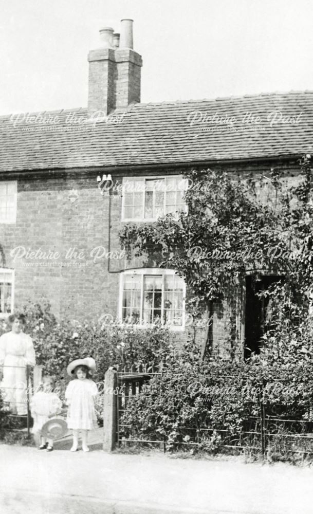 Cottage on Draycott Road, Breaston, c 1900s