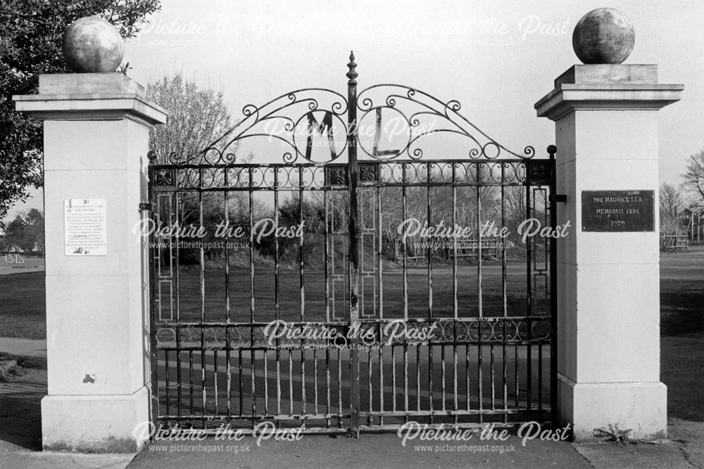 Gates of Maurice Lea Memorial Park, at the corner of Market Street and York Road, Church Gresley, 20