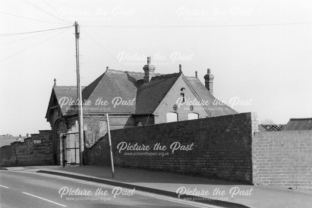 Bretby Art Pottery, Swadlincote Road, Swadlincote, 2002