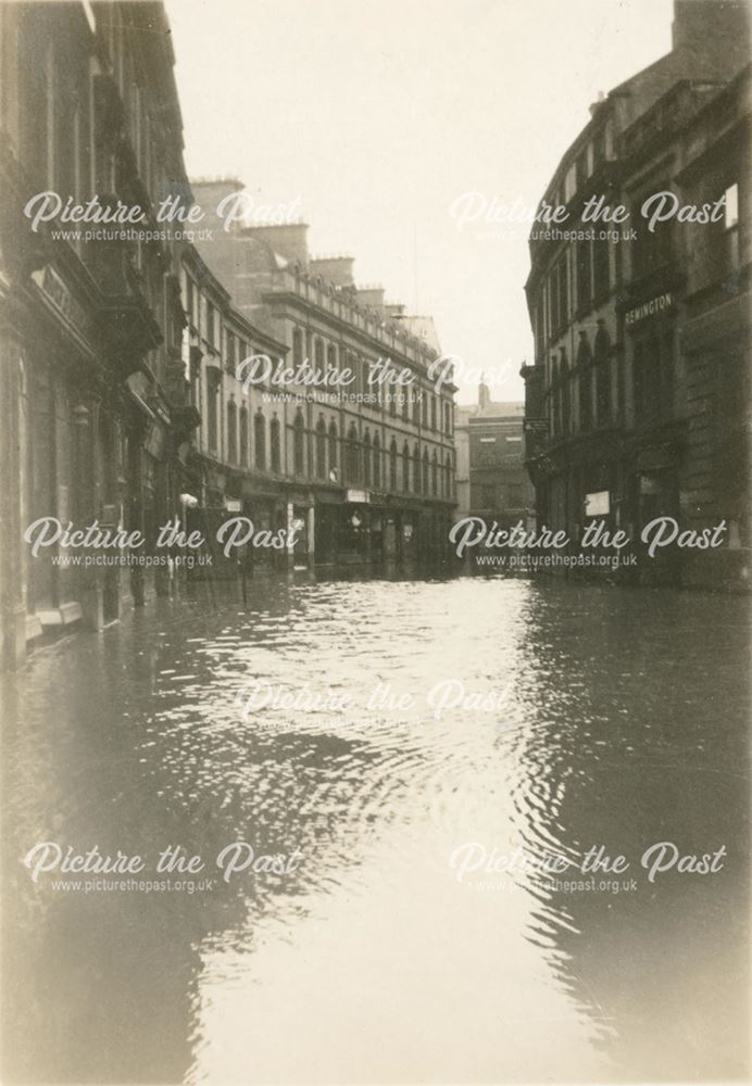 The Strand during the 1932 flood