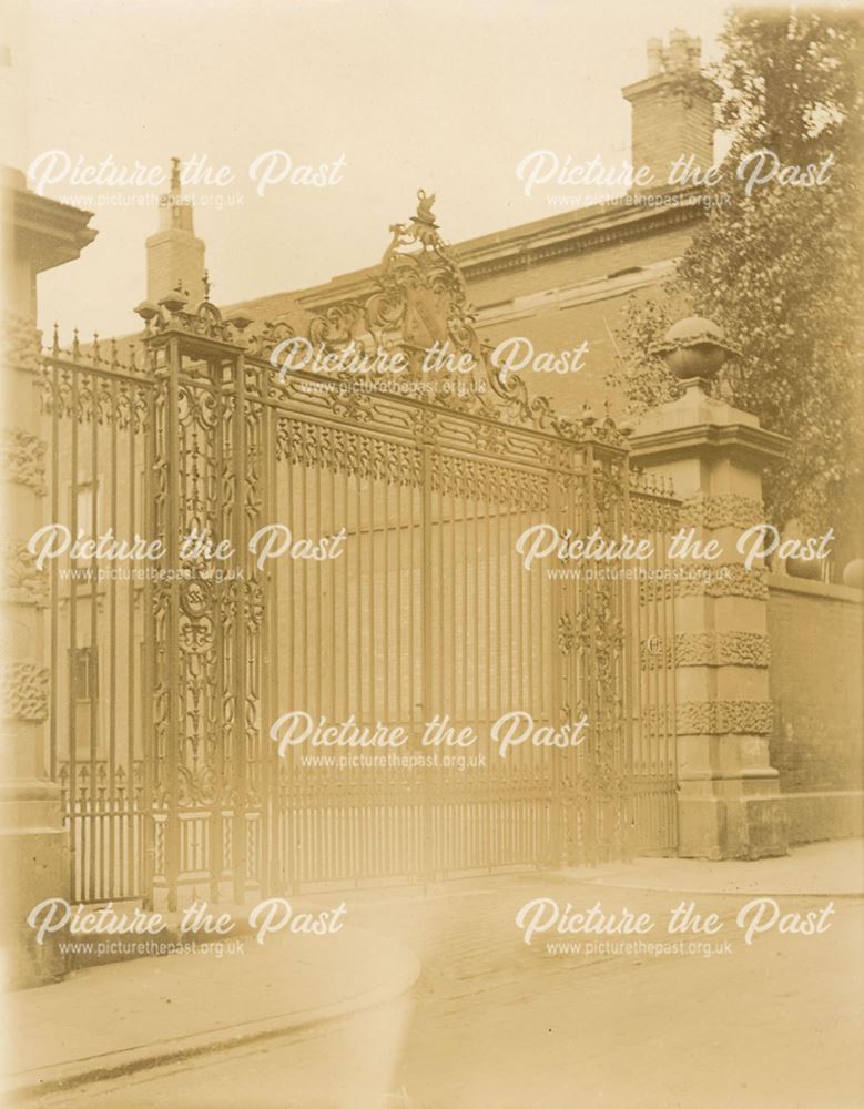 General Baptist Chapel Gates