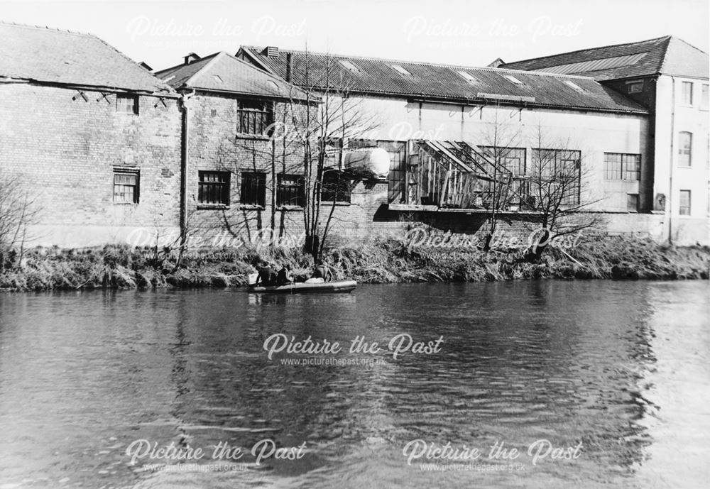 The Matlock Sub Aqua Club on the river Derwent, Derby