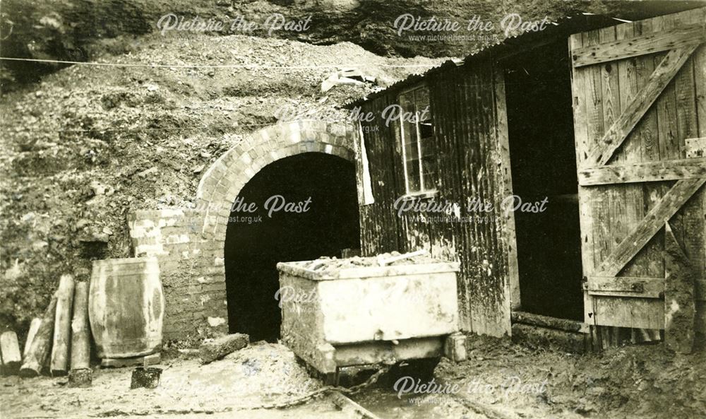 Narrow gauge wagonway at the entrance to the clay mine, at the brick and sanitary pipe works of W H 