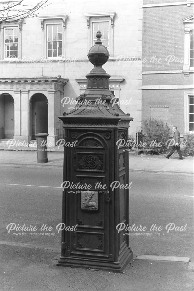 Electrical transformer kiosk, Derby