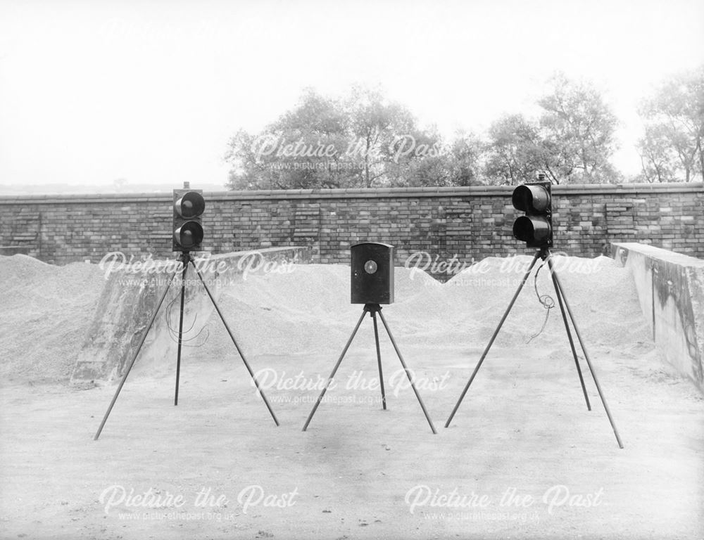 Temporary Traffic Lights, Derby