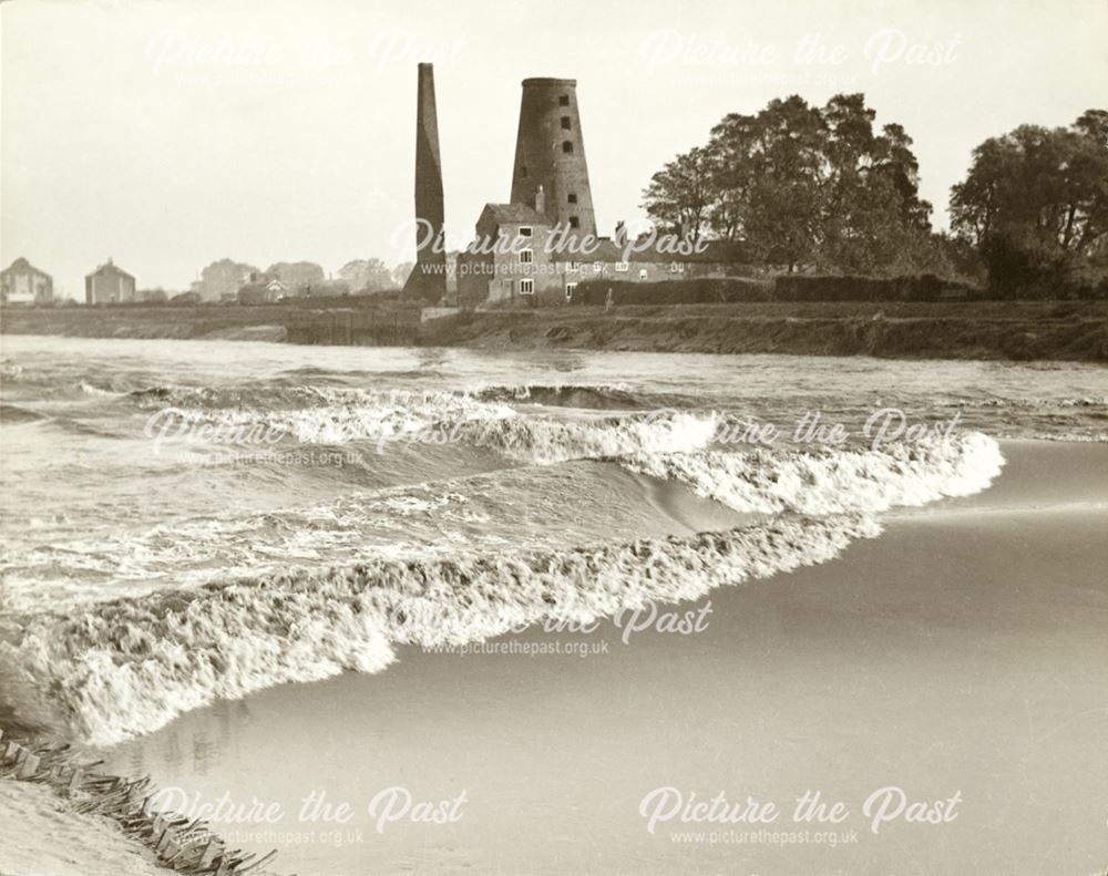 Aegir on the River Trent, Saundby