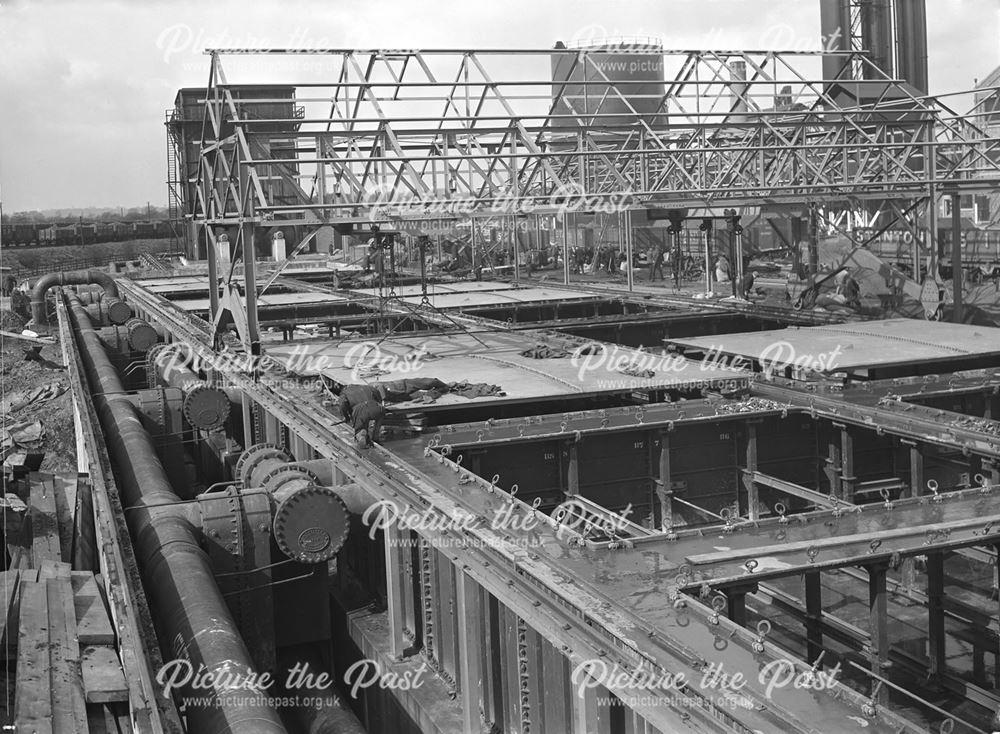 Gas purifiers under construction at the Coke Oven Plant, Stanton Works