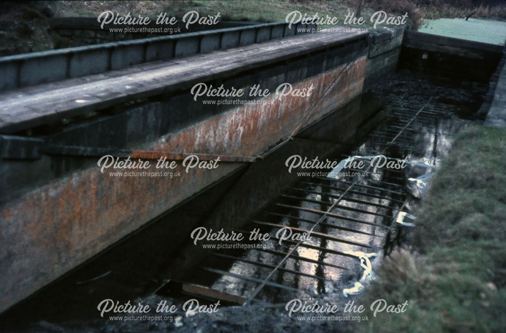 Iron Railway Aqueduct, Cromford Canal, Cromford, 1967