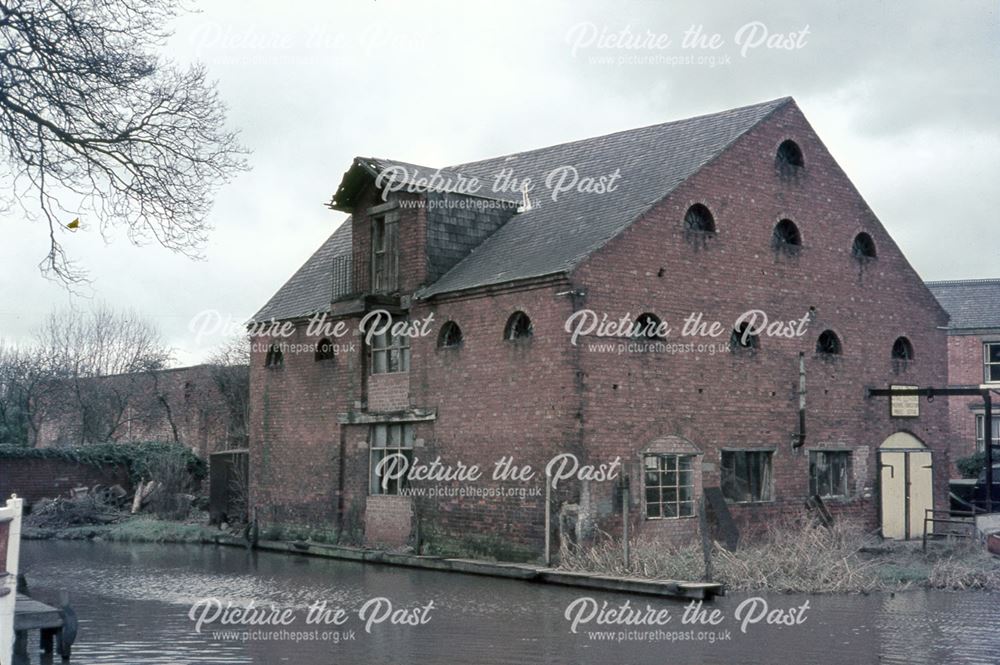 Former Trent and Mersey Canal Warehouse, London Road, Shardlow, c 1966