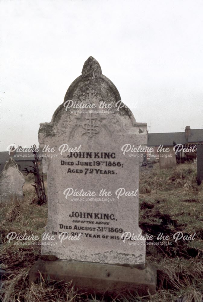 Gravestone of John King, St Helen's Church, Park Lane, Pinxton, 1970