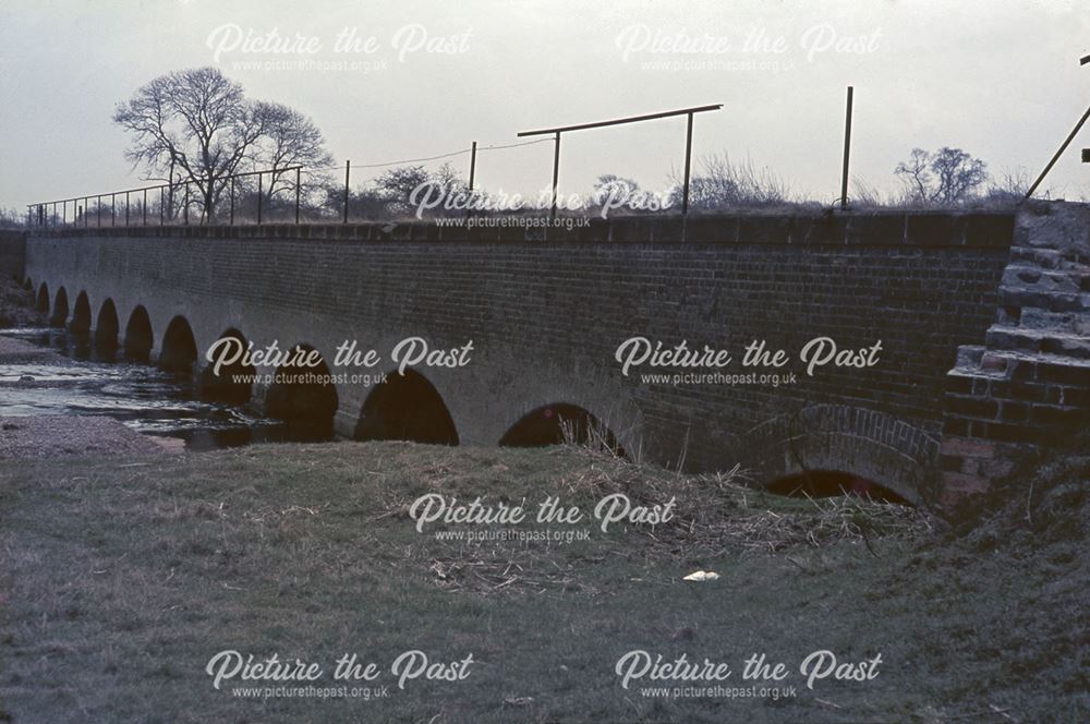 Aquaduct across River Dove, Trent and Mersey Canal, Monk's Bridge, nr Egginton, 1965