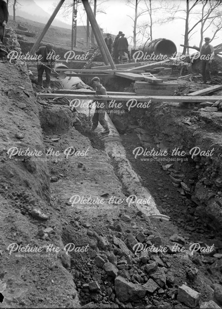 Laying a Water Main, Derwent Valley, Derwent Village, 1936