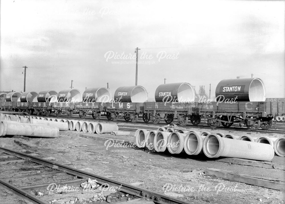 Trainload of Stanton pipes