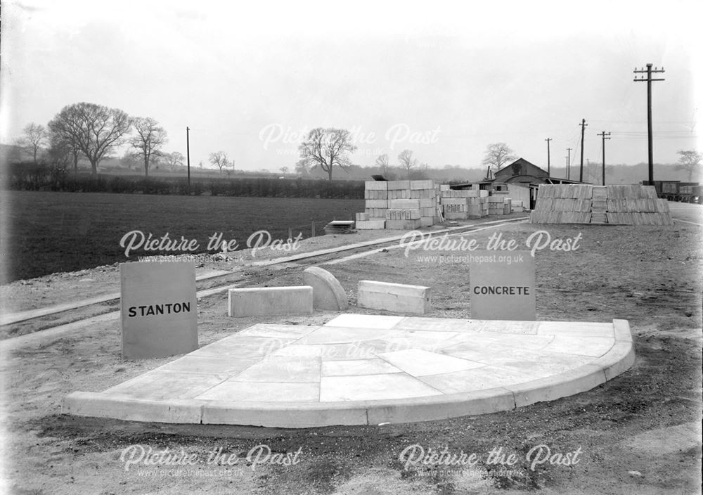 Demonstration arrangement of concrete paving slabs and kerbs