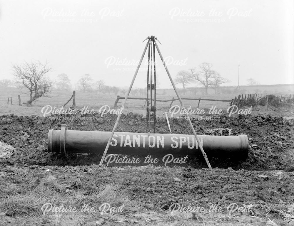 Stanton Works Laying a gas main at unknown location, c 1931