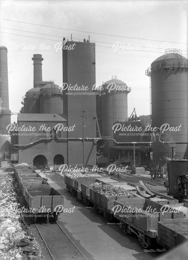 No 10 Blast Furnace and Lift Tower during demolition