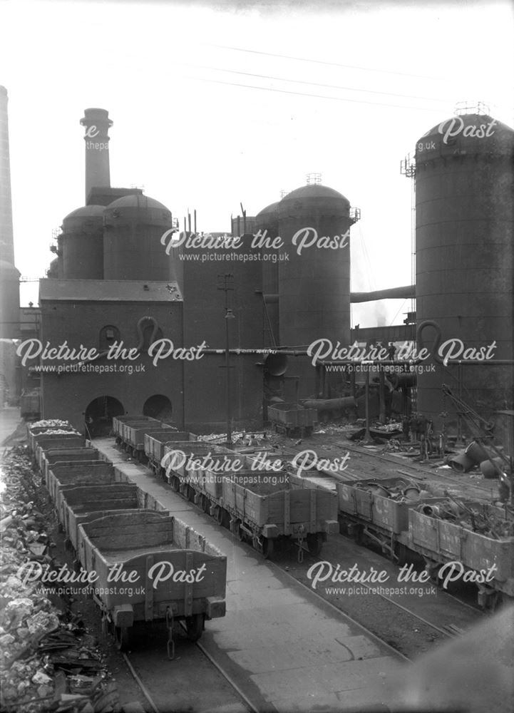 No 10 Blast Furnace and Lift Tower during demolition