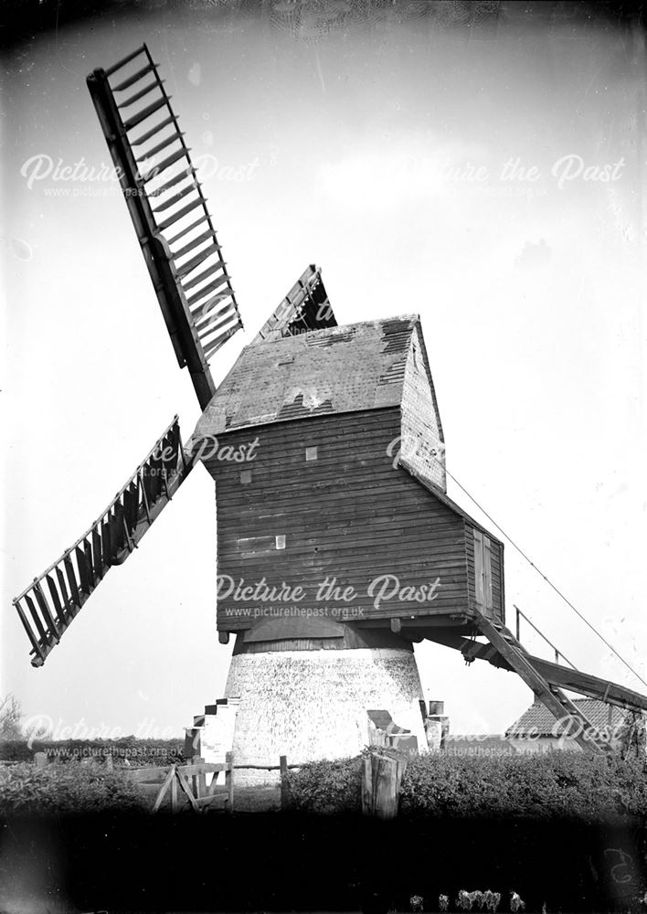 Cat and Fiddle Windmill