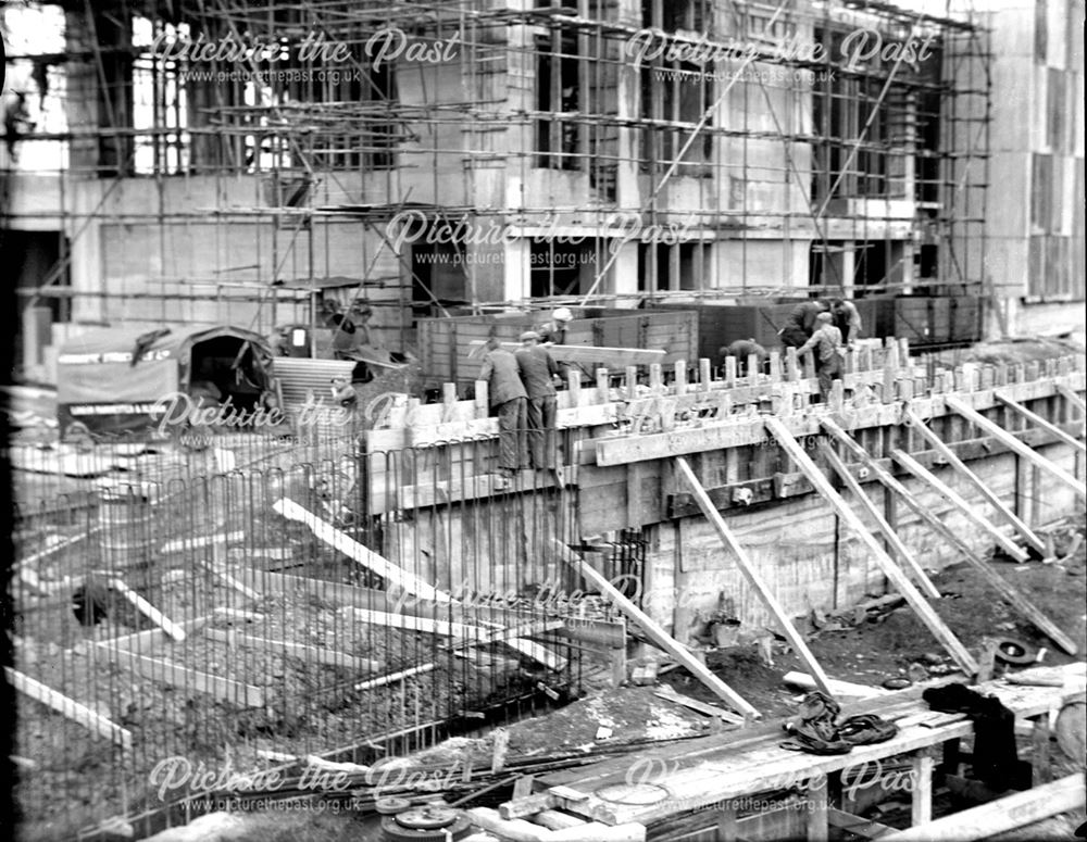 Construction of the coke wharf and coal bins