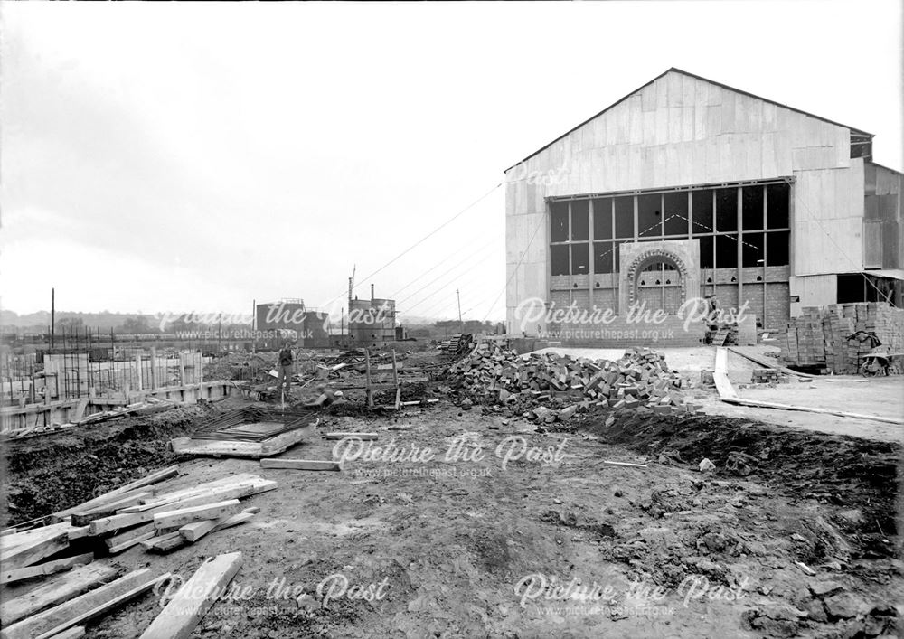 Construction of chimney base and flue entrance