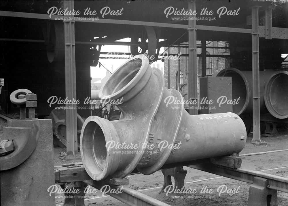 Angle branch iron pipe showing experimental strengthening ribs, 1941