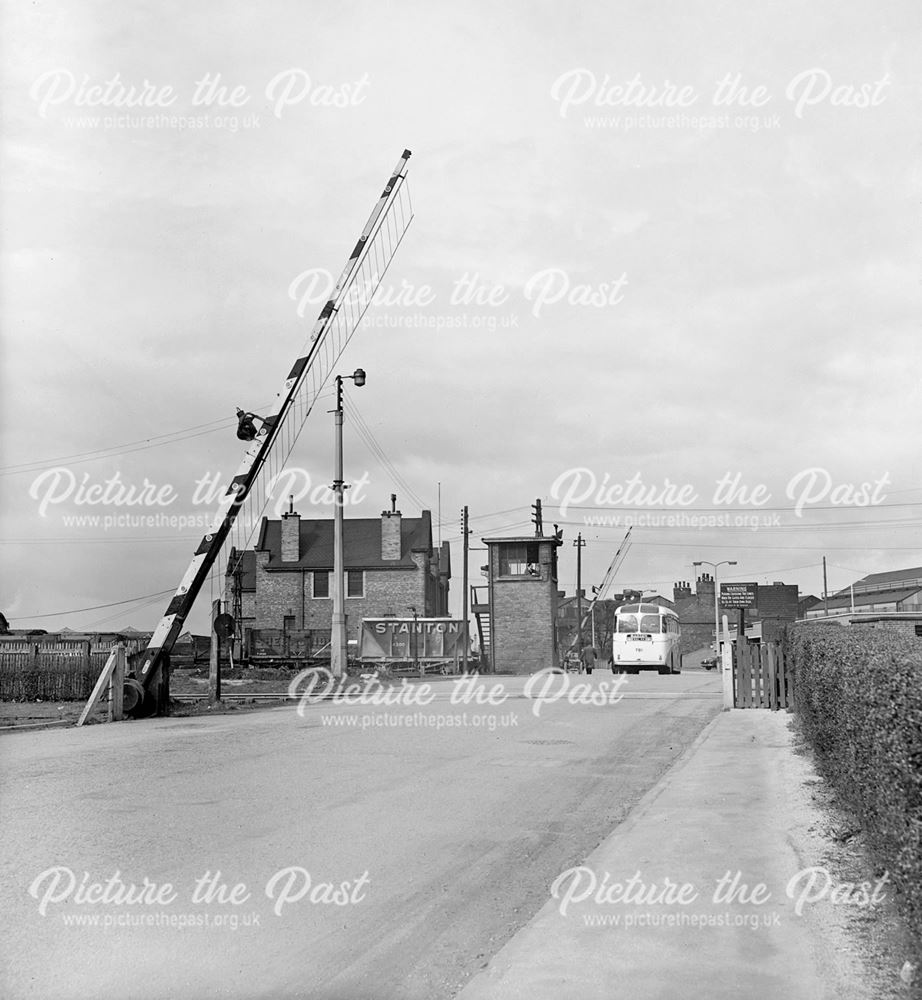 Stanton level Crossing, Lows Lane, Stanton,  c 1955