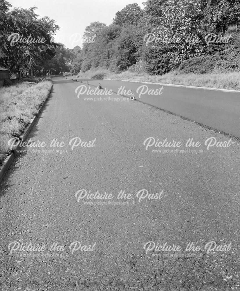 Re-Surfacing Road, Mansfield Road (A60), Bestwood, Nottingham, c 1960s