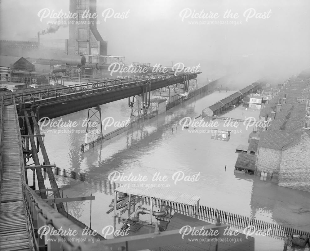 Bottom of Crompton Street, South View, in Flood, Ilkeston, 1960