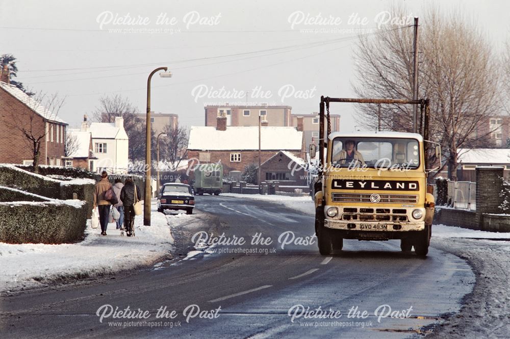 Traffic on Elvaston Lane