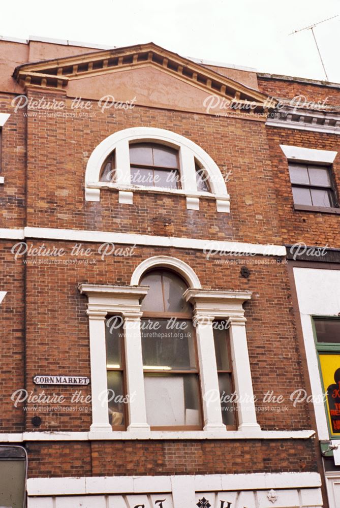 36 Cornmarket - Upper storey window detail