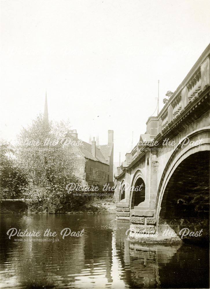 St Mary's Chapel on the bridge