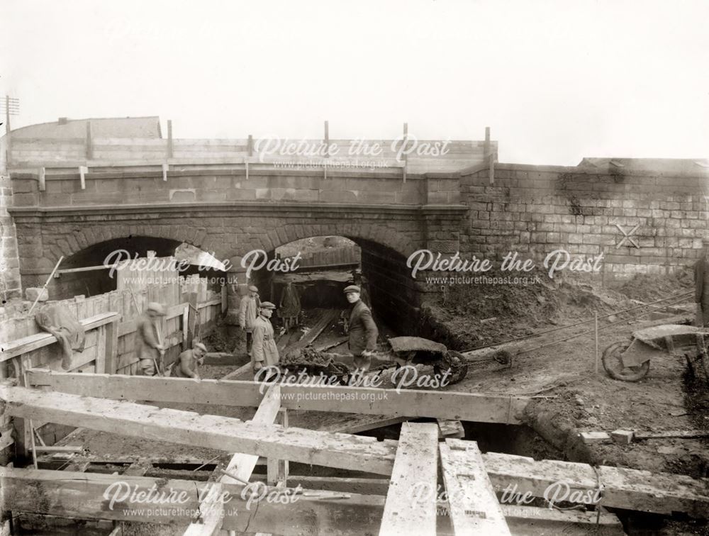 Derwent Street Bridge during reconstruction, Derby, c 1929