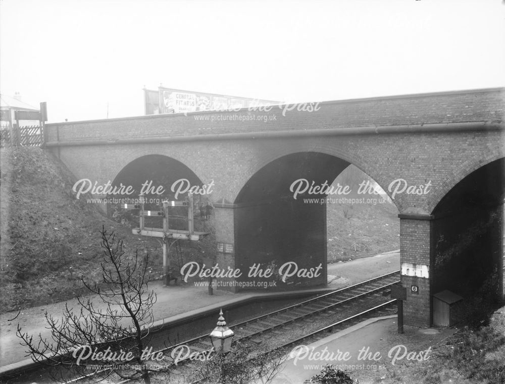 Pear Tree bridge and railway station platform