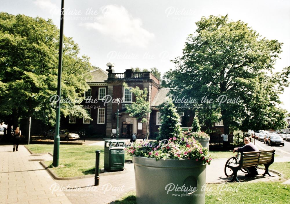 Pear Tree Library, Derby