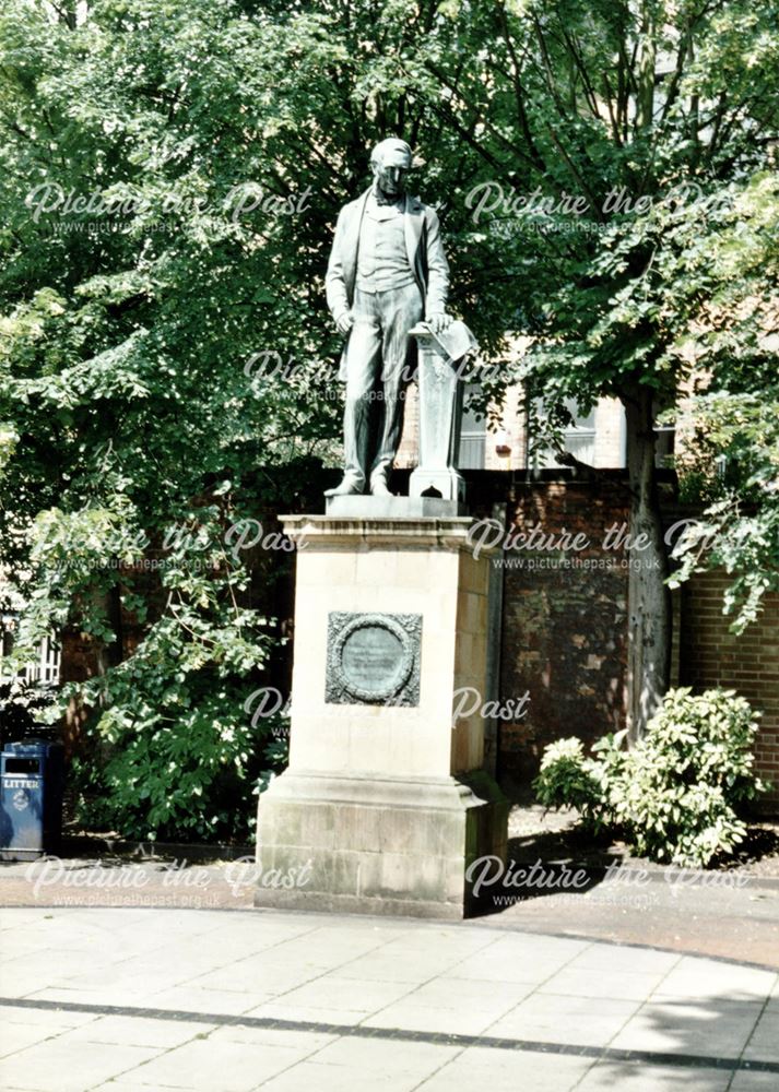 Michael Thomas Bass' Statue, Derby