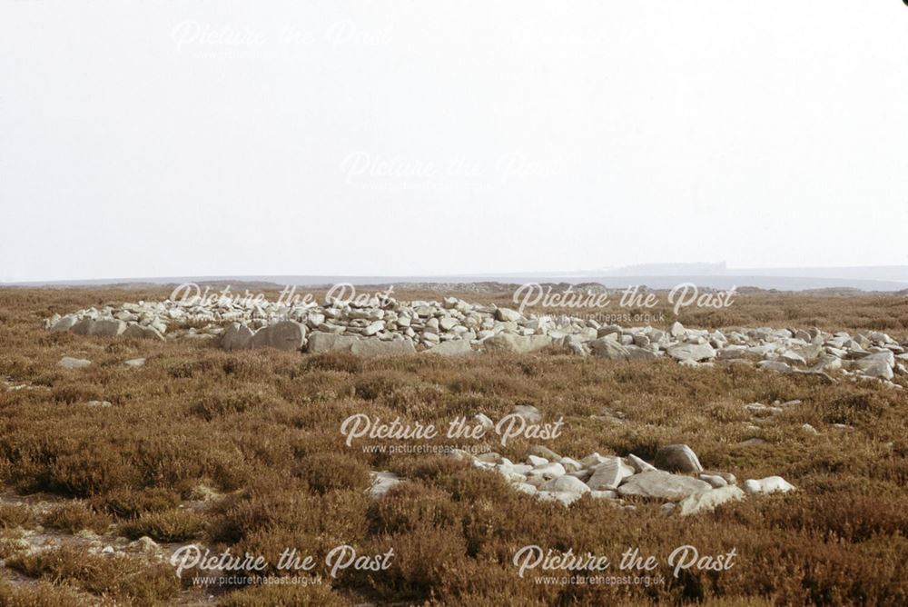 Triple Cairn, Ravens Tor