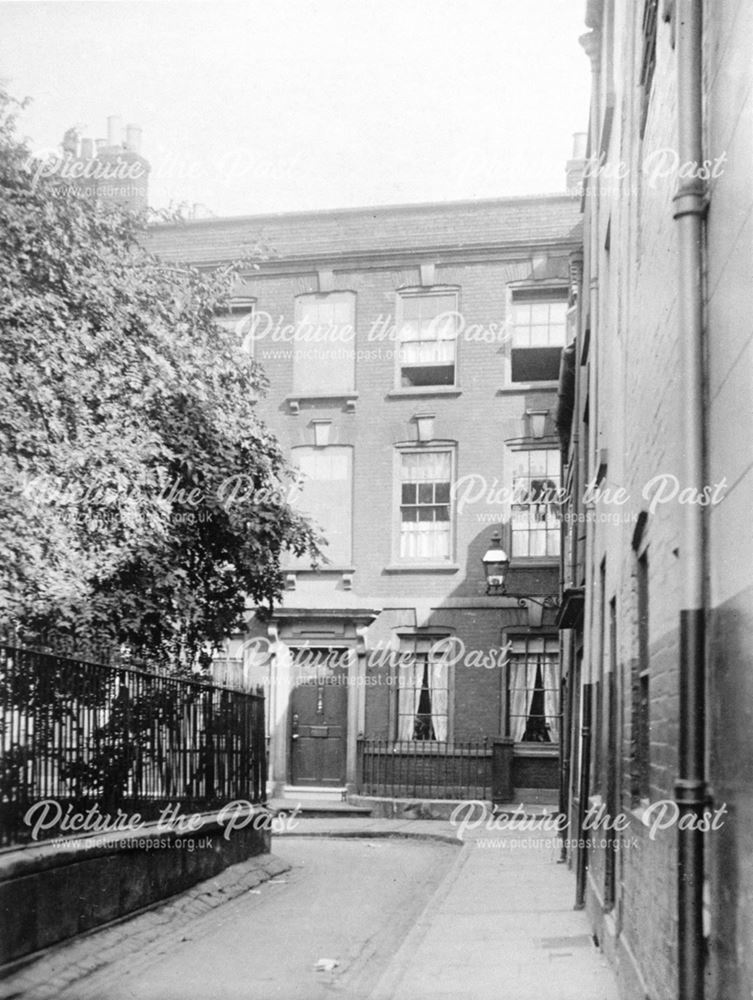 View of St Alkmund's Churchyard from Queen Street