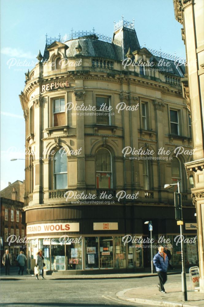 St James' Street, looking towards the Strand